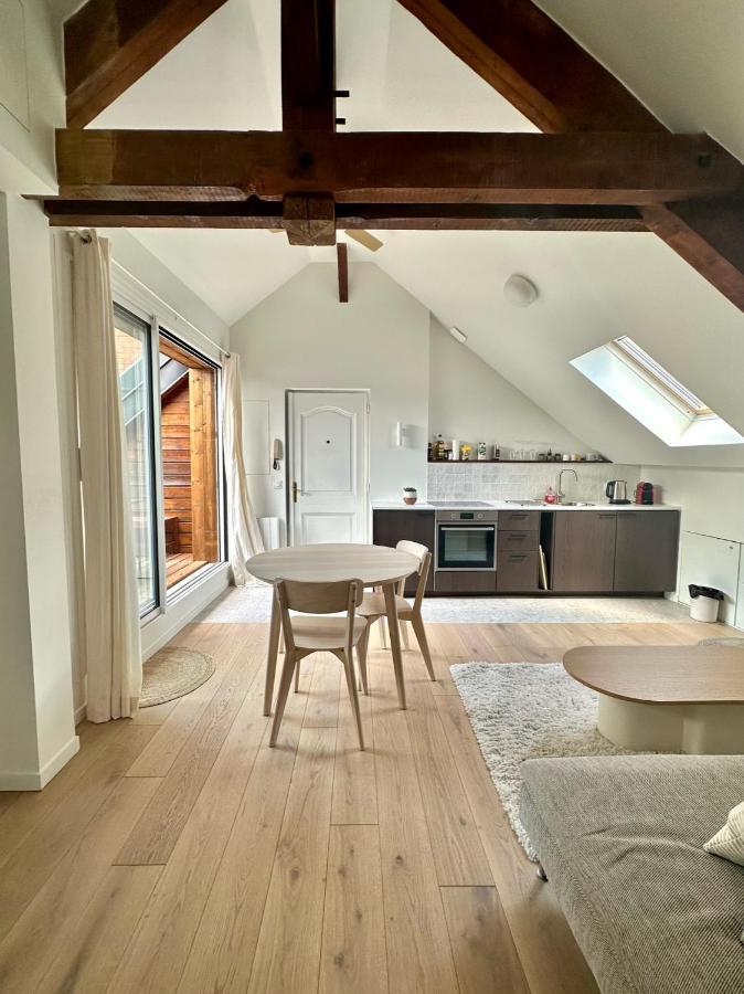 Ecrin De Calme Avec Terrasse Daire Chambéry Dış mekan fotoğraf